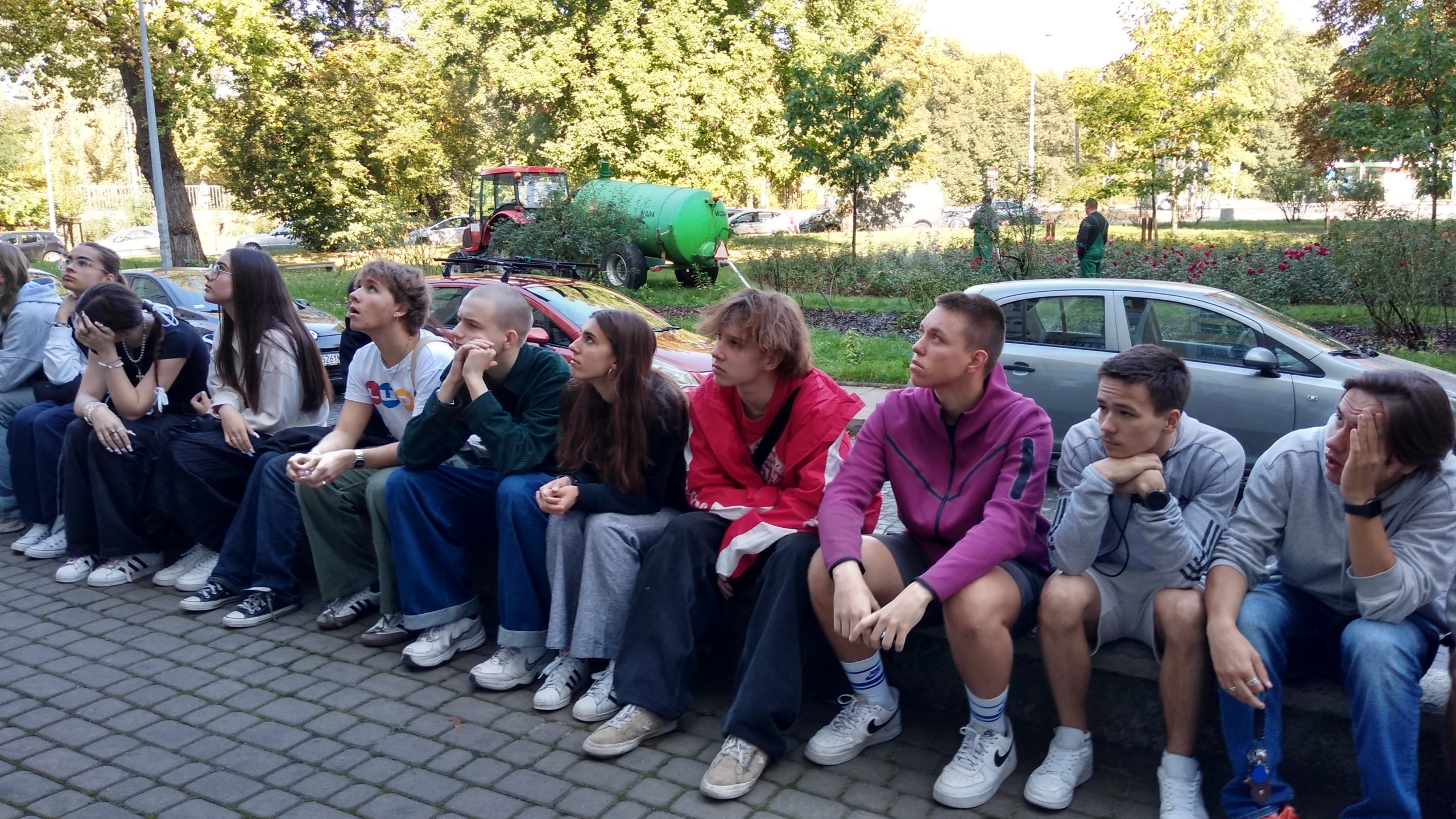 Uczniowie klasy 3B i 3C na ulicach warszawskiej Pragi