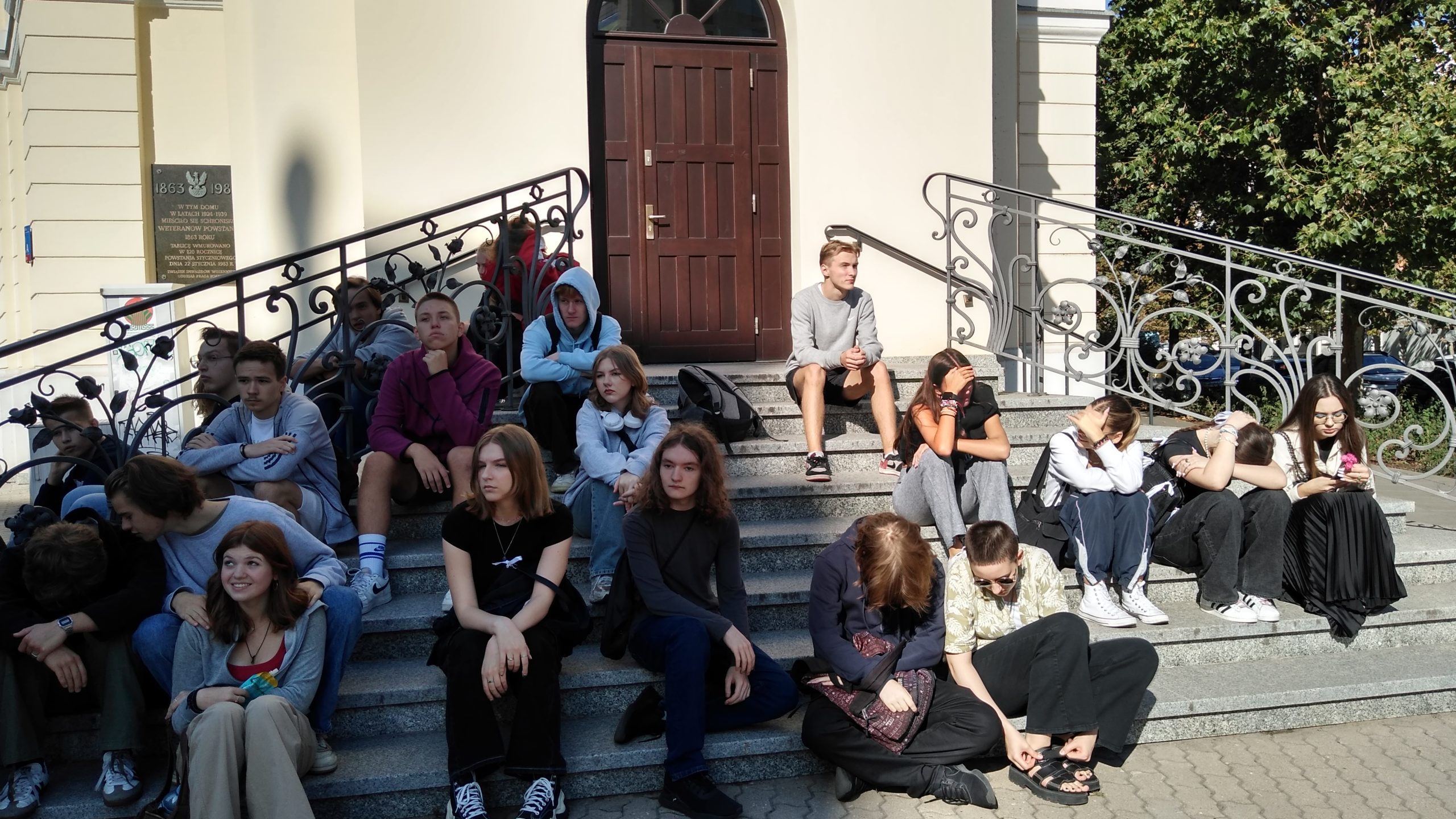 Uczniowie klasy 3B i 3C na ulicach warszawskiej Pragi